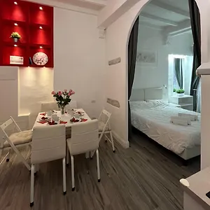 Apartment Michelangelo's Place, Florence