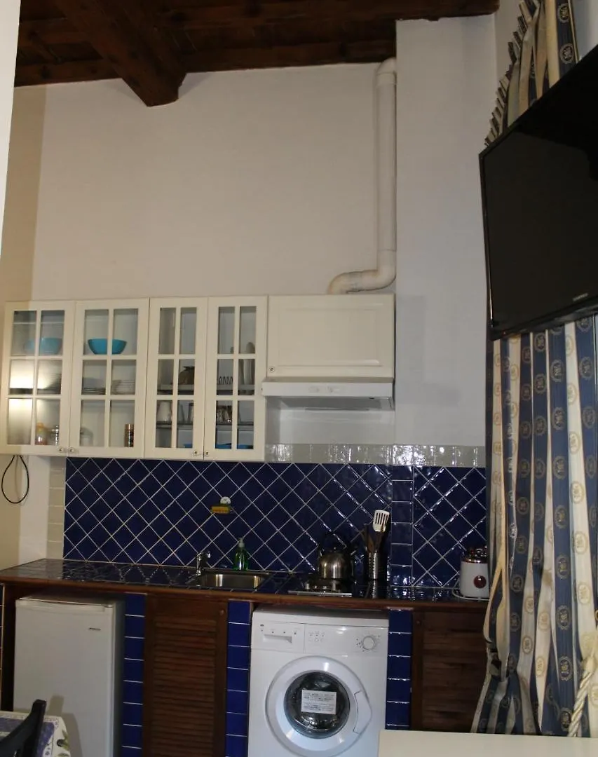 Gmax Guelfa Apartments Florence 0*,