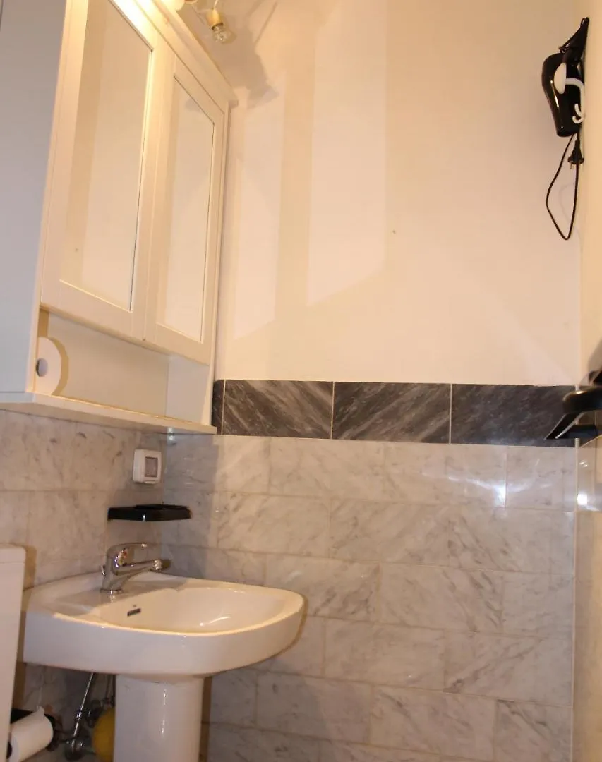 Gmax Guelfa Apartments Florence